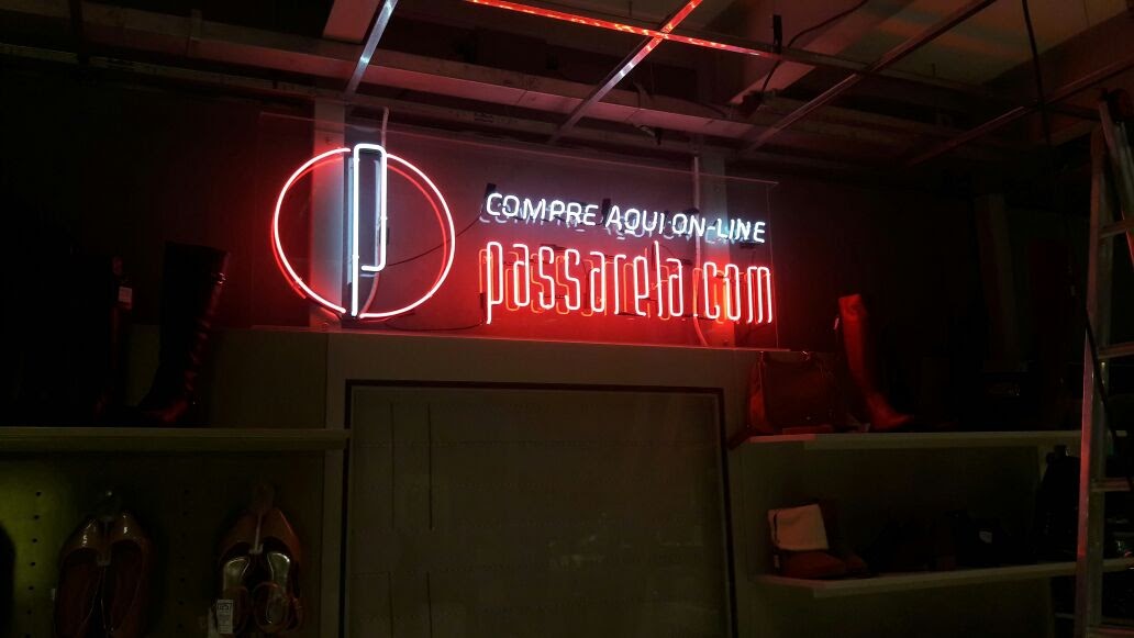 Projeto Argon-Bras: Neon e luminosos